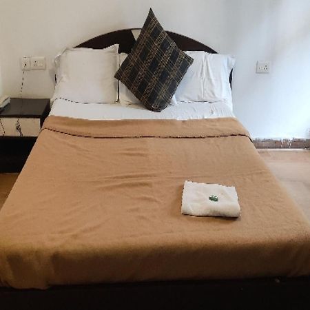 OYO 8272 Hotel Pratigya Residency Gangtok Bagian luar foto