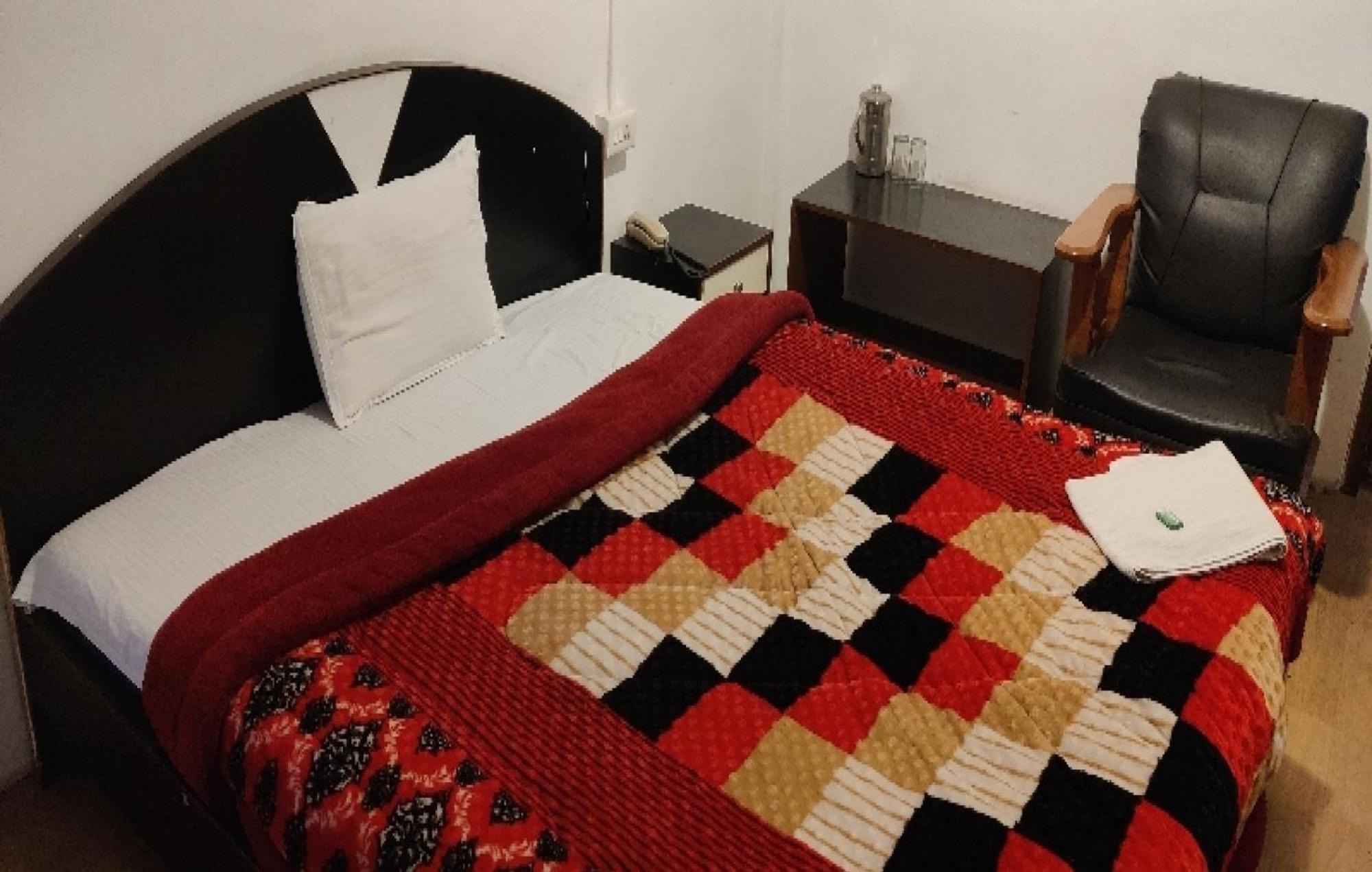 OYO 8272 Hotel Pratigya Residency Gangtok Bagian luar foto
