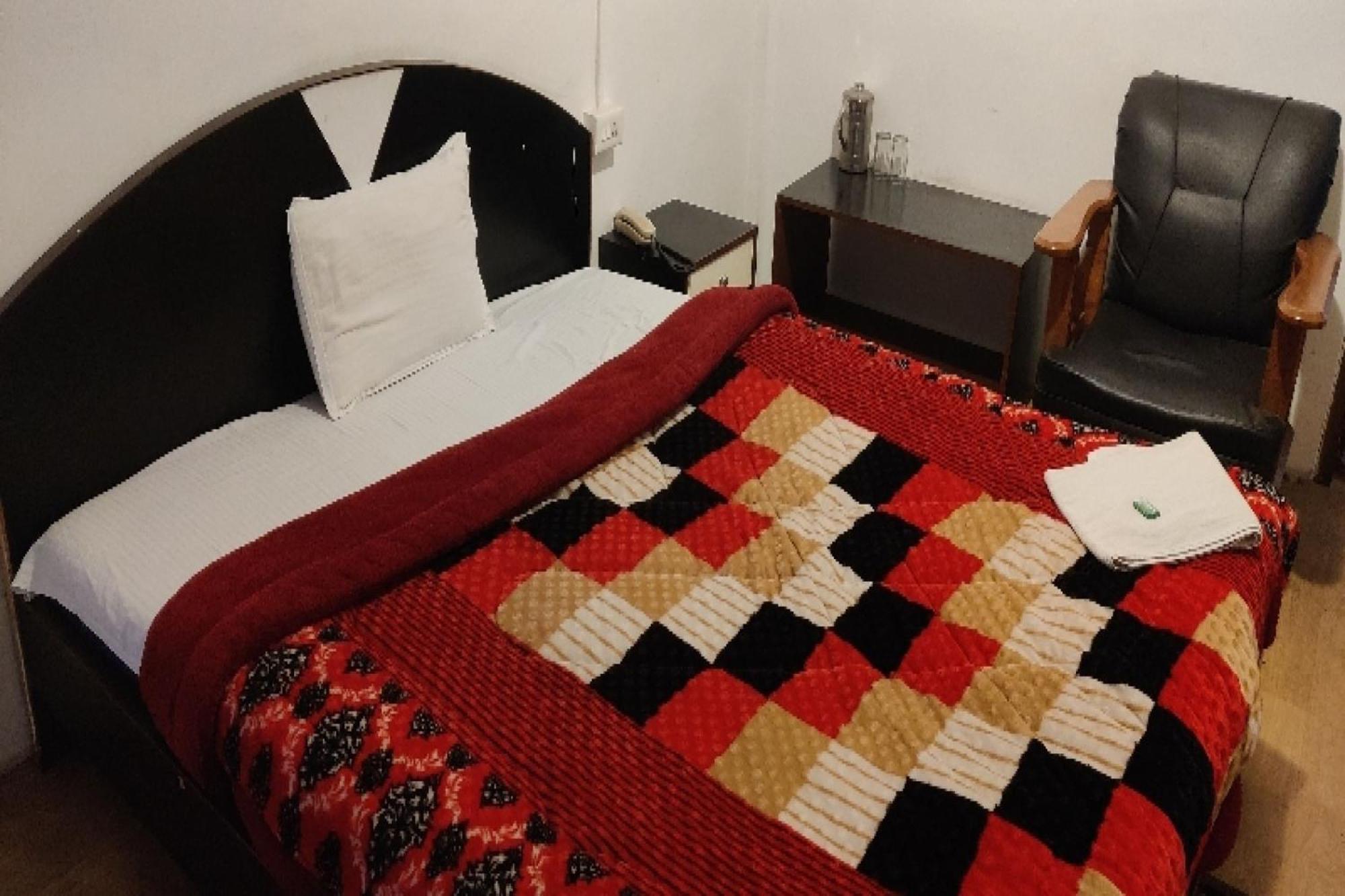 OYO 8272 Hotel Pratigya Residency Gangtok Bagian luar foto
