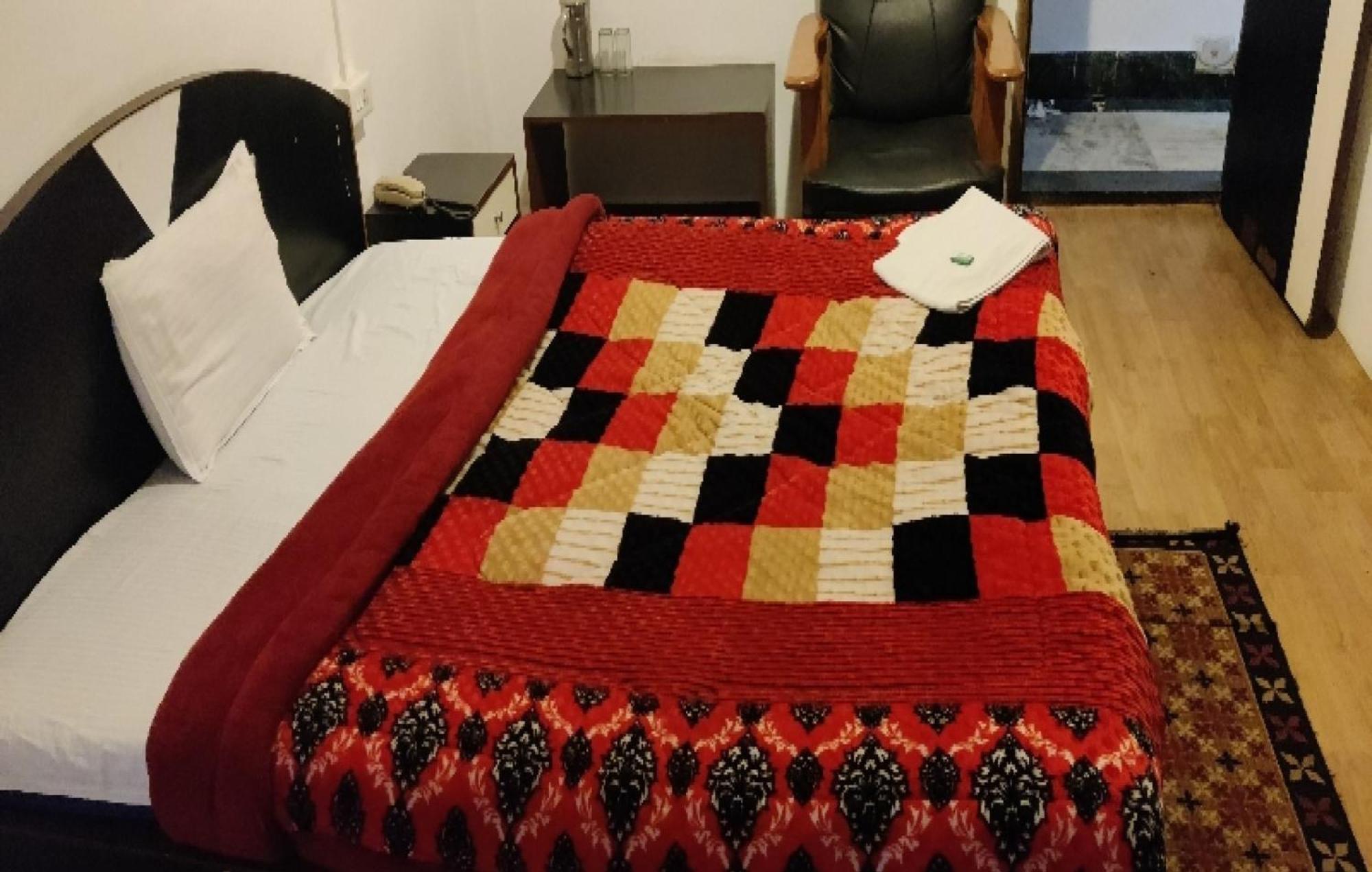 OYO 8272 Hotel Pratigya Residency Gangtok Bagian luar foto