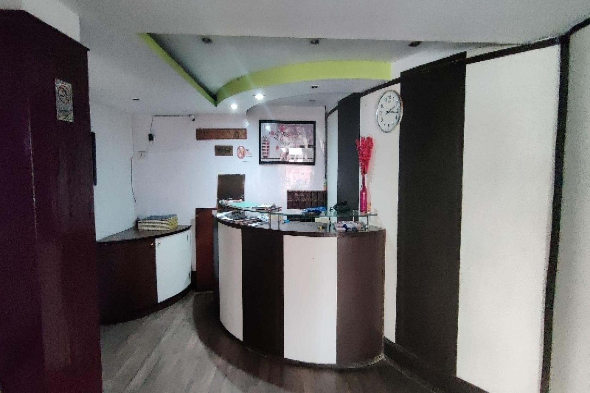 OYO 8272 Hotel Pratigya Residency Gangtok Bagian luar foto